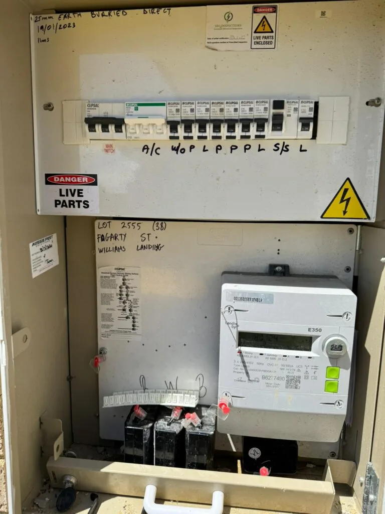 factors affecting the solar panel installation cost for three phase meters