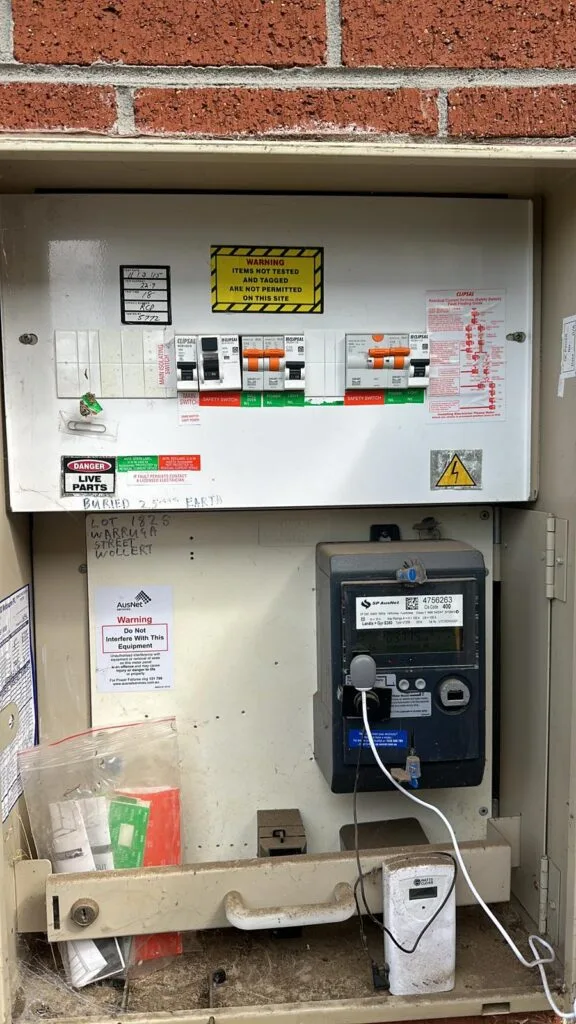 factors affecting the solar panel installation cost for single phase meters